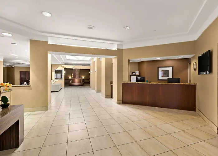 Rl Cleveland Airport WestAirport Hotel